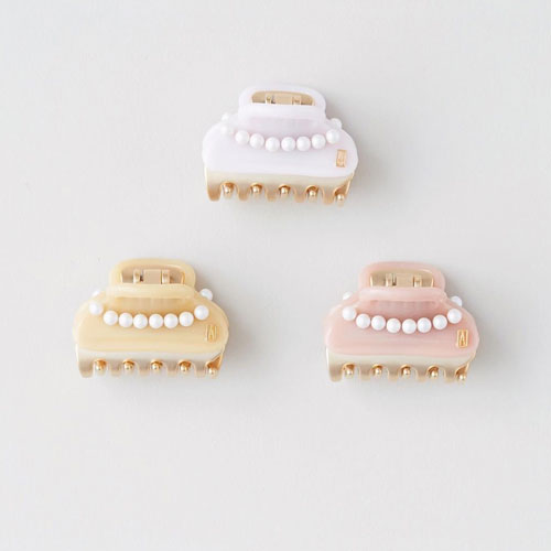 beauty salon accessories