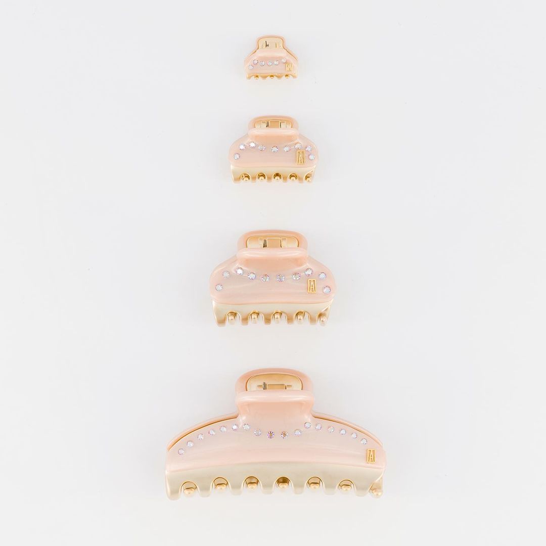 beauty salon accessories