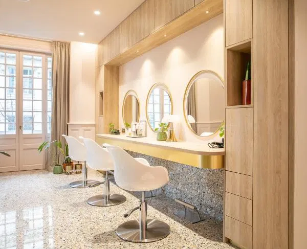 Hair SALON Linda Verron France